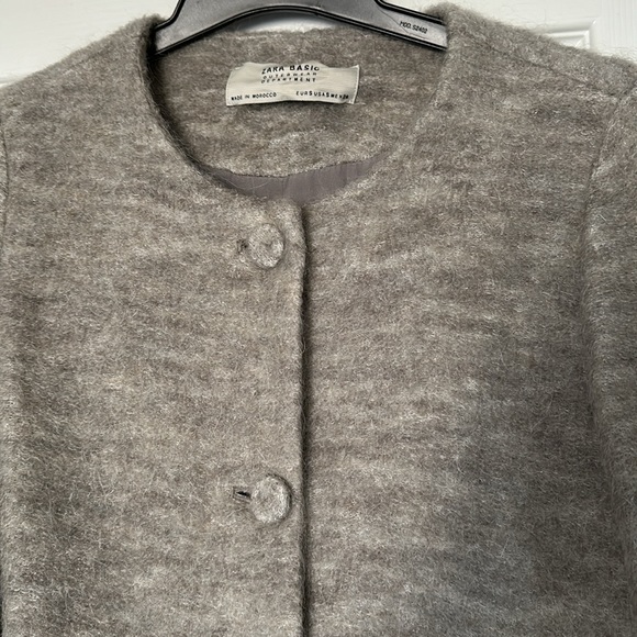 Zara wool coat. - Picture 2 of 8
